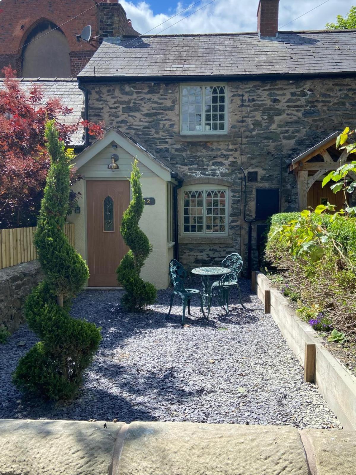Posh Little Holiday home Llangollen
